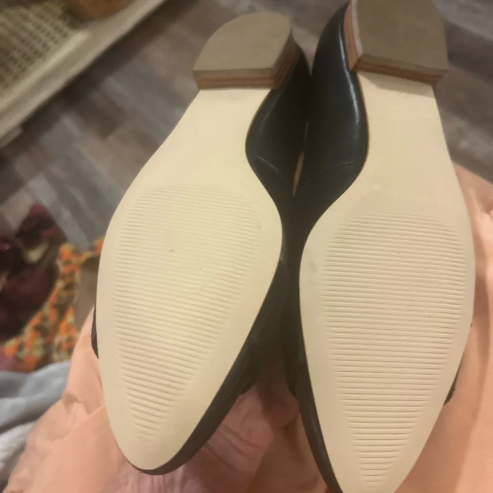 50%offw❤️Talbots Womens Blk Leather Ballet style Flat Gold Ring 6.5 NWOT Brazil
